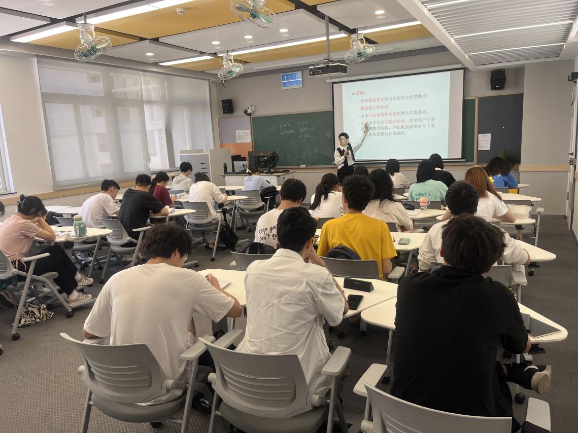 4月17日 龚建周 地理信息系统 理科南219