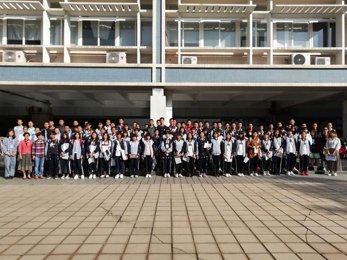 说明: d7699f82a3c1438edc9564bfa80d3fb 说明: d7699f82a3c1438edc9564bfa80d3fb
